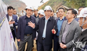 Minister of Construction inspects key transport projects in Thai Nguyen