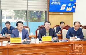 Chairman Nguyen Huy Dung works with FPT Leader on digital transformation