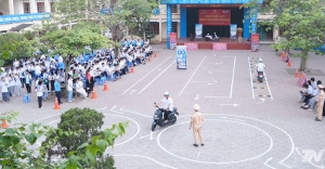 Equipping students with knowledge and skills for safe driving